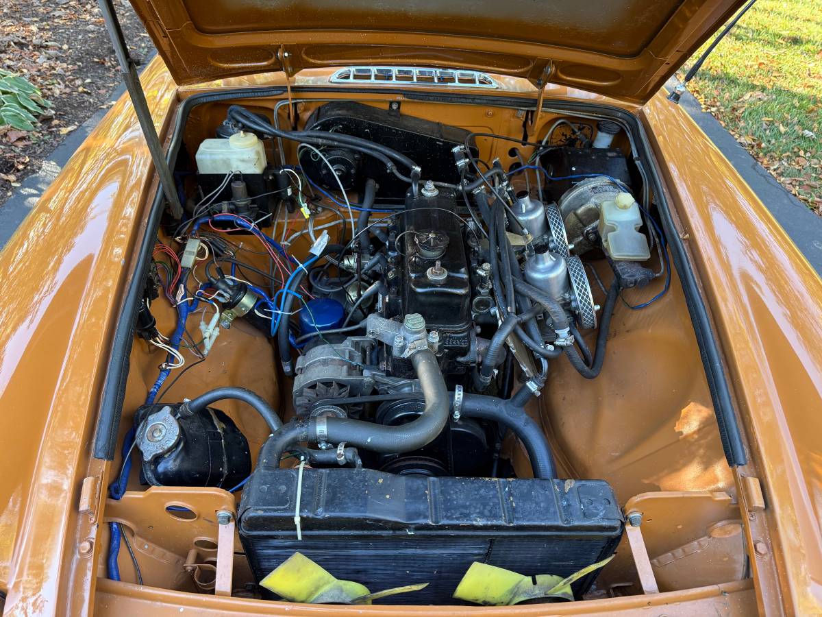 Mg-mgb-1977-orange-1