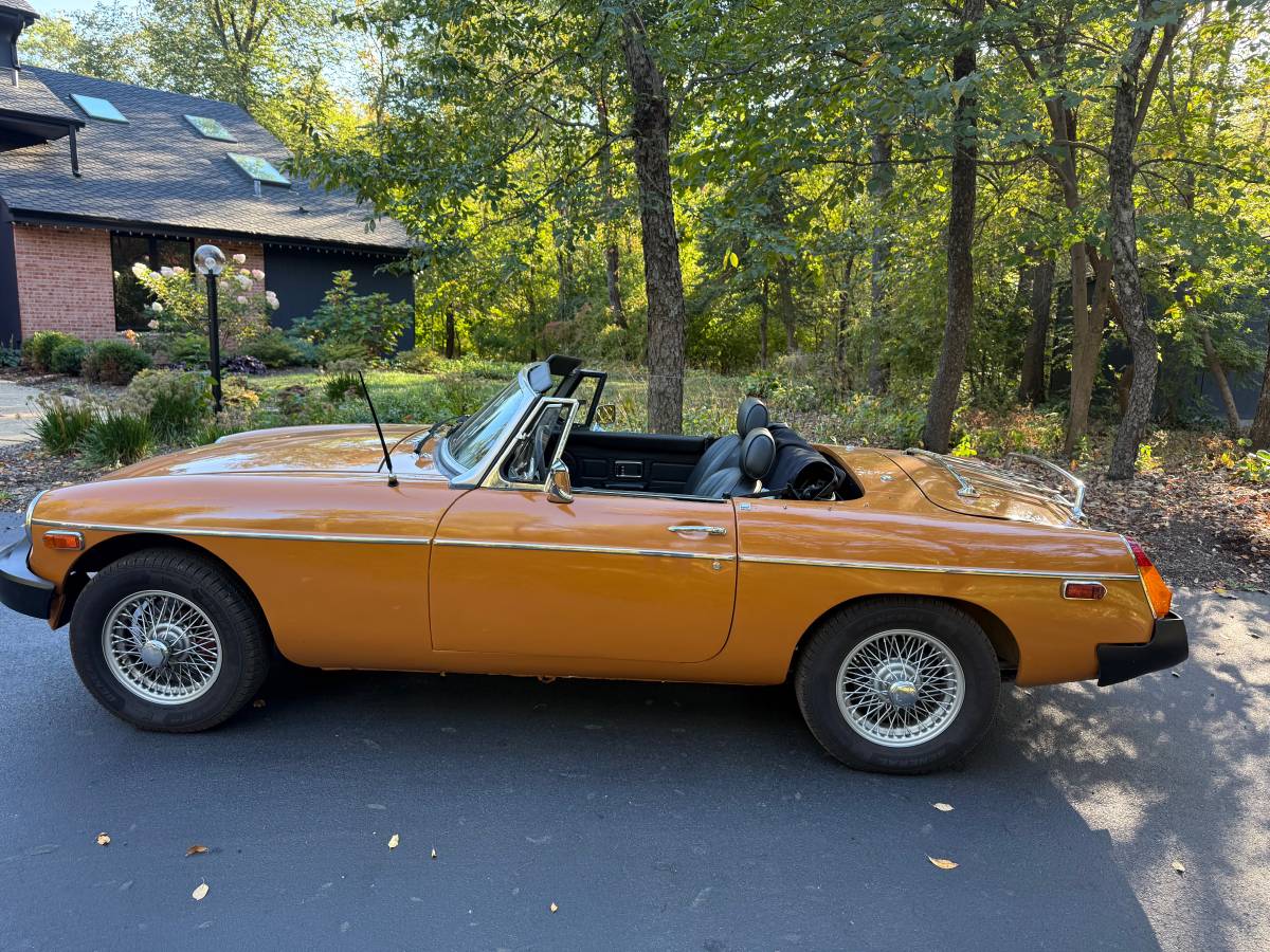 Mg-mgb-1977-orange-4