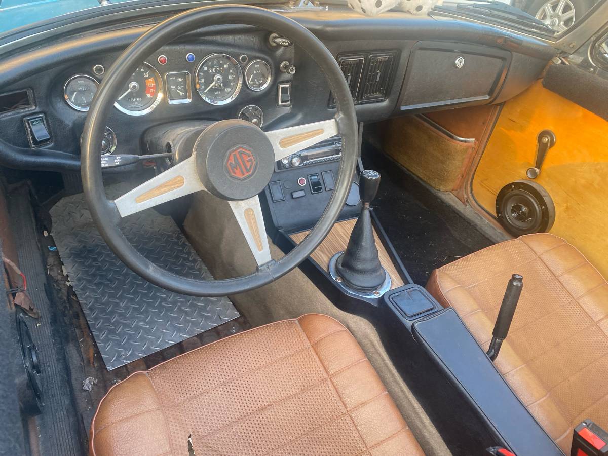 Mg-mgb-convertible-1974-blue-7