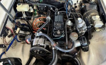 Mg-mgb-mk-iv-roadster-1979-white-14
