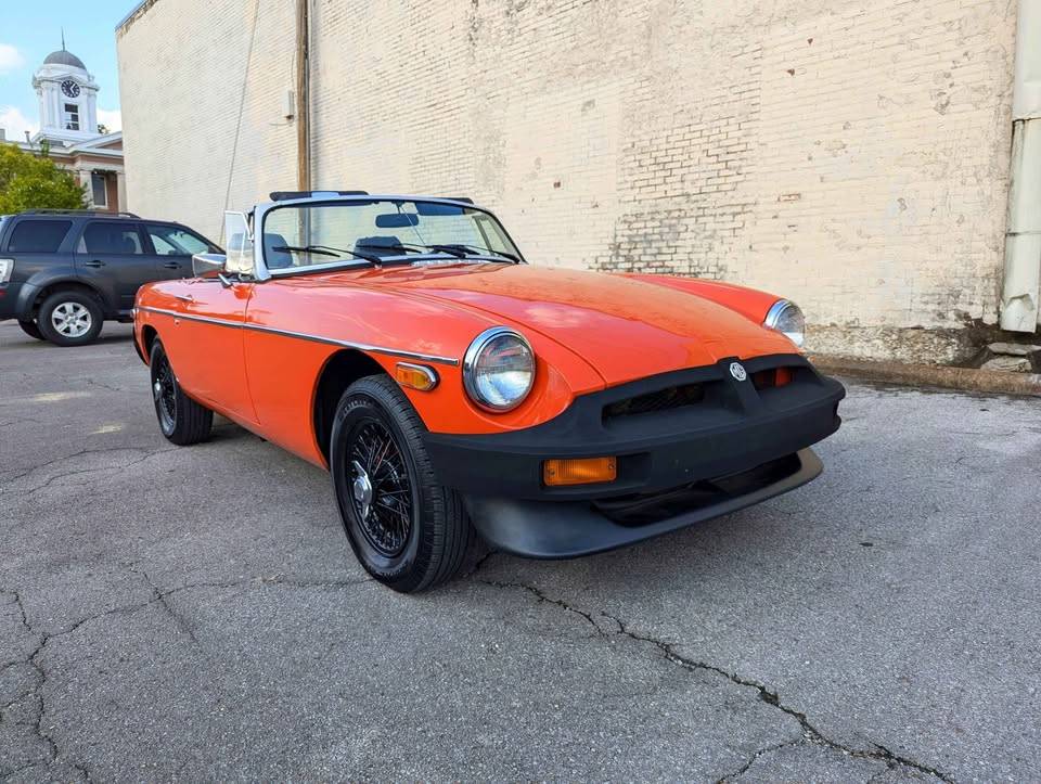 Mg-mgb-roadster-1978-orange-10