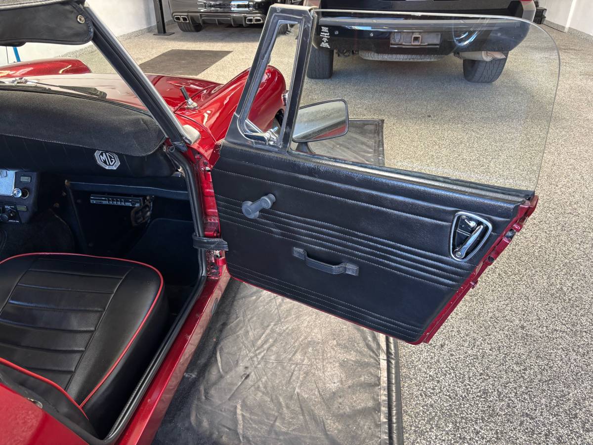 Mg-midget-1975-red-69