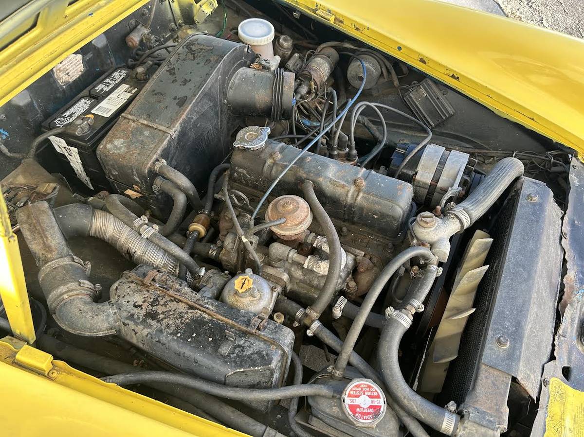 Mg-midget-1979-yellow-12