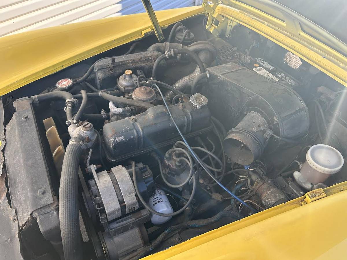 Mg-midget-1979-yellow-13