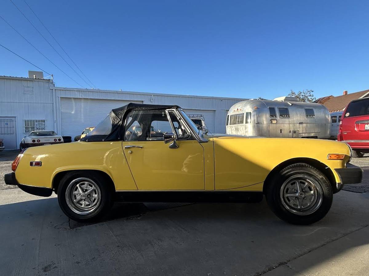 Mg-midget-1979-yellow-20