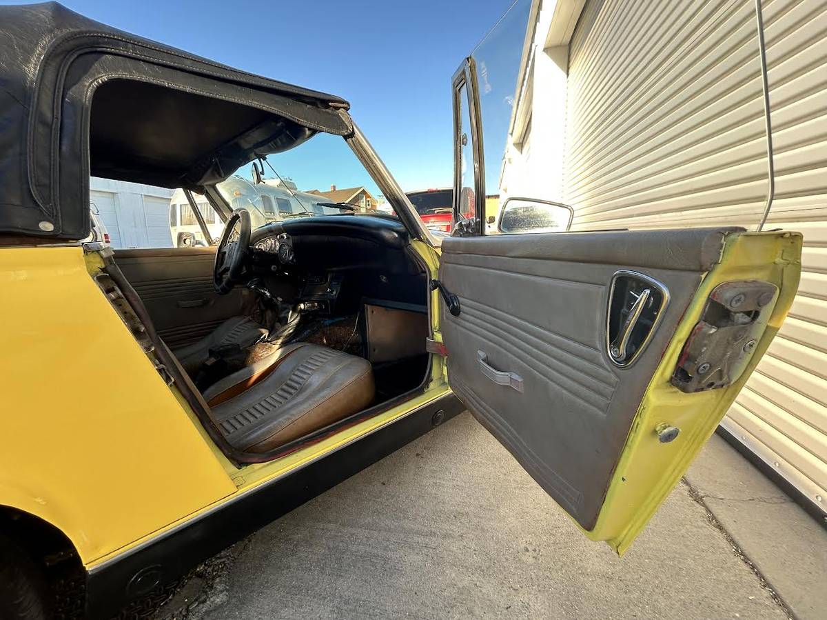 Mg-midget-1979-yellow-4