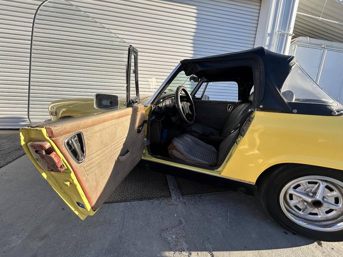 Mg-midget-1979-yellow-7