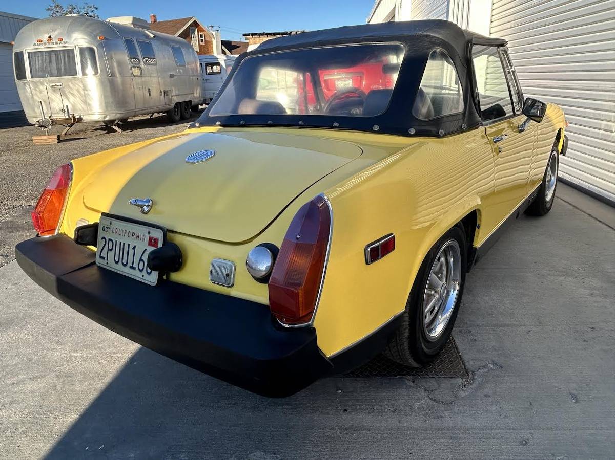 Mg-midget-1979-yellow-9