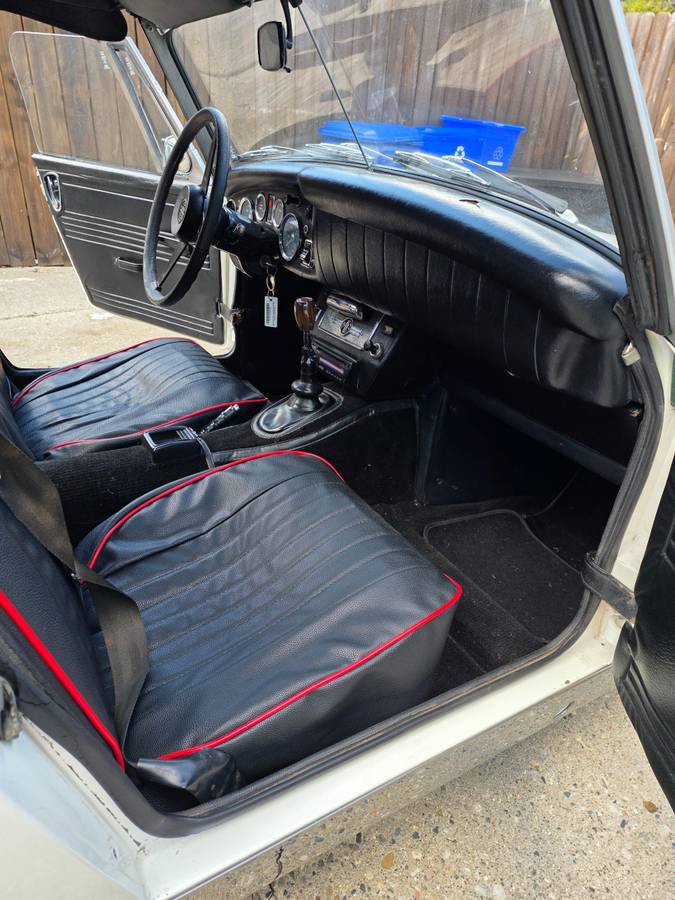 Mg-midget-convertable-1976-white-12