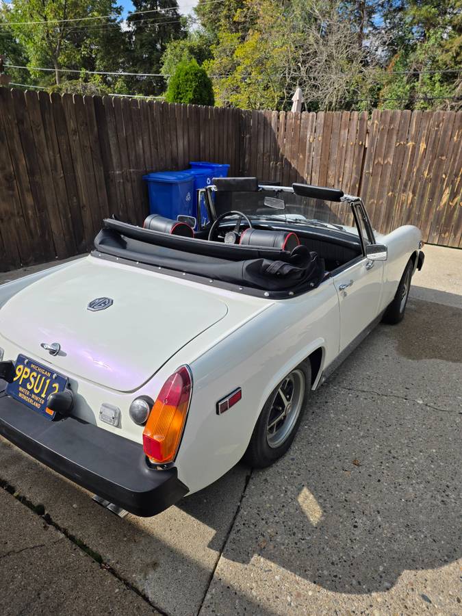 Mg-midget-convertable-1976-white-14