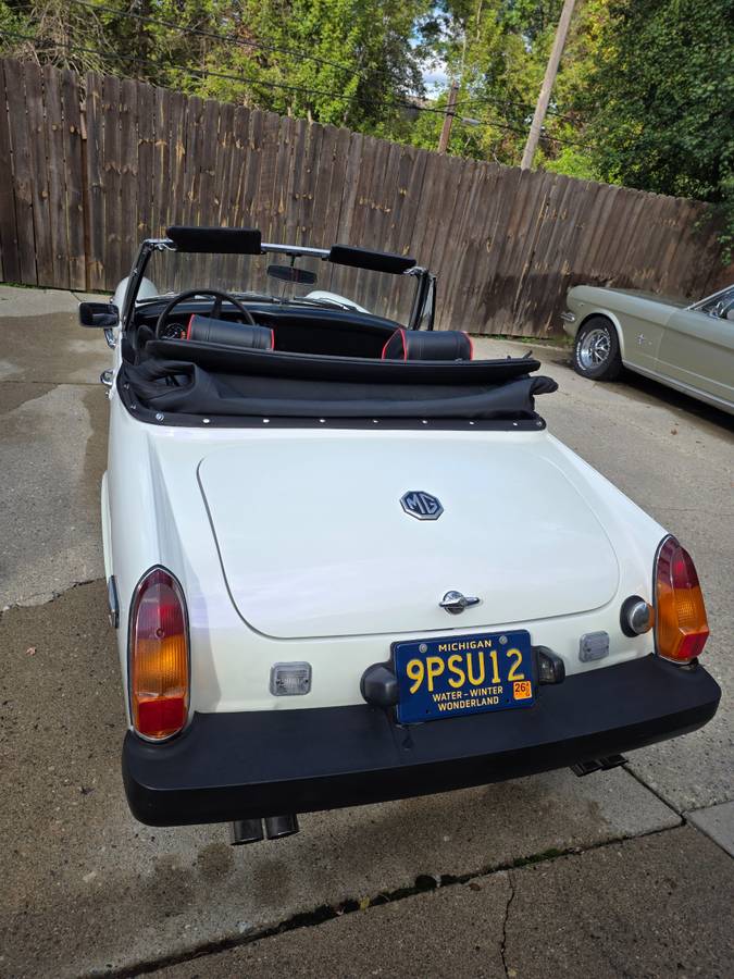 Mg-midget-convertable-1976-white-5