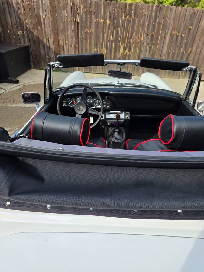 Mg-midget-convertable-1976-white-6