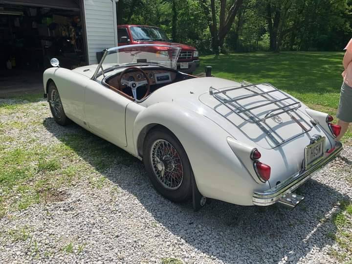 Mga-1960-white-2