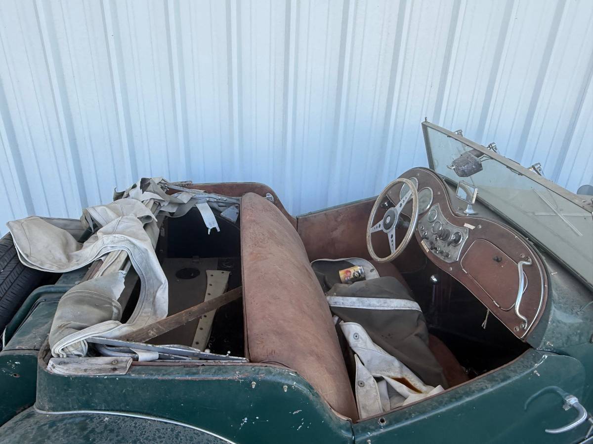 Mgb-convertible-1952-4