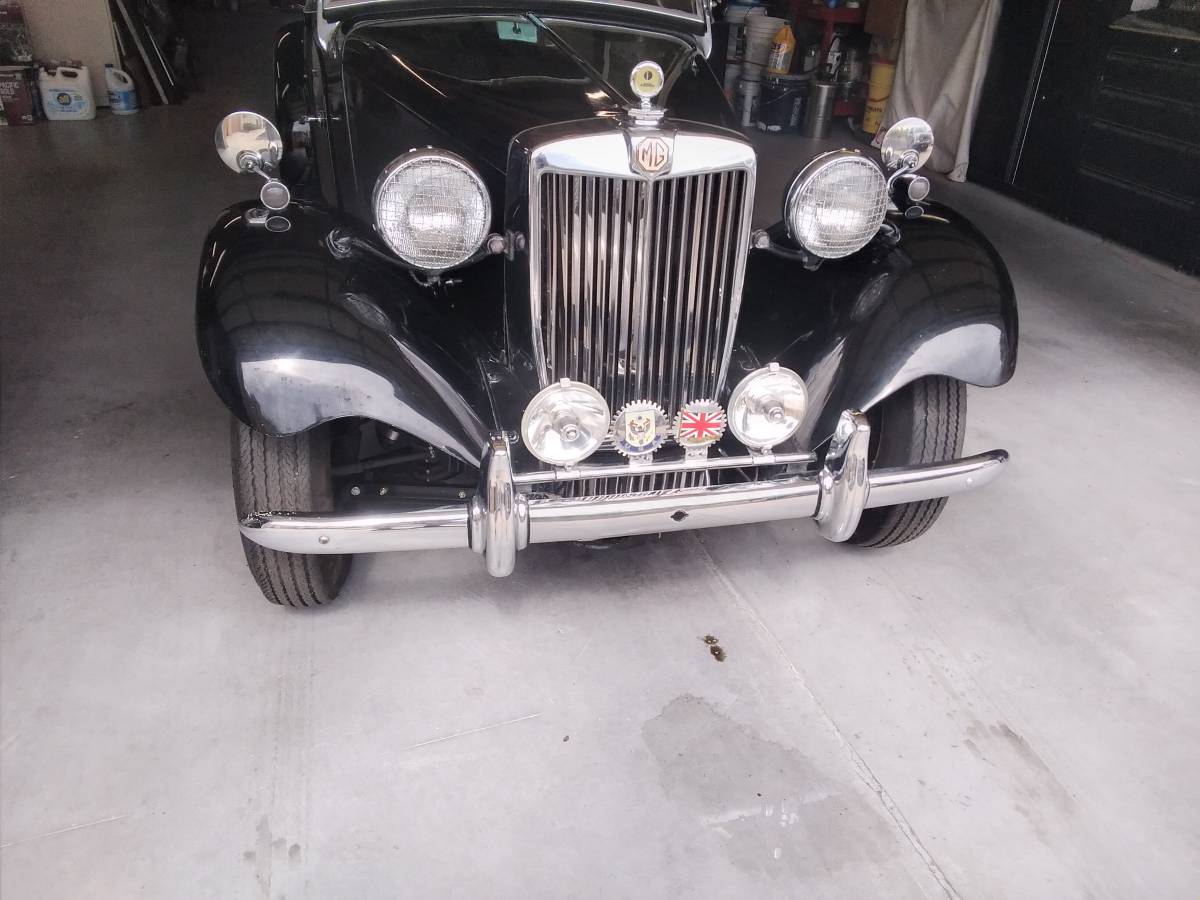 Mgb-convertible-1952-black-2