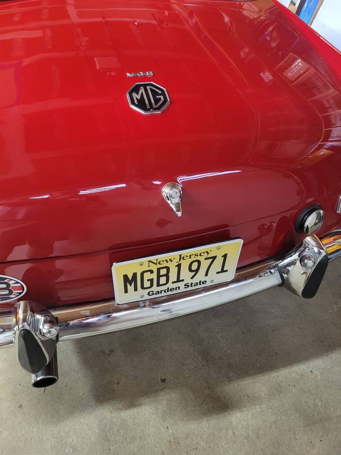 Mgb-convertible-1971-red-3