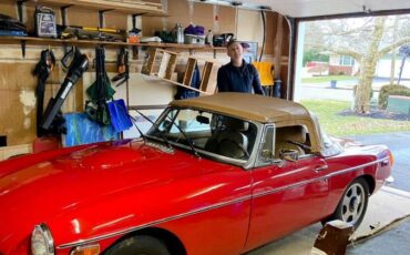 Mgb-convertible-1971-red-8