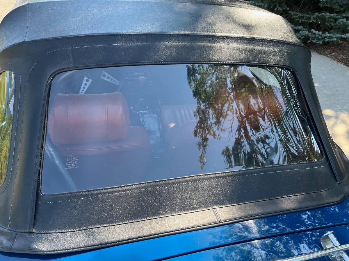 Mgb-convertible-1972-blue-8