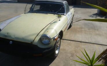Mgb-convertible-1974-3