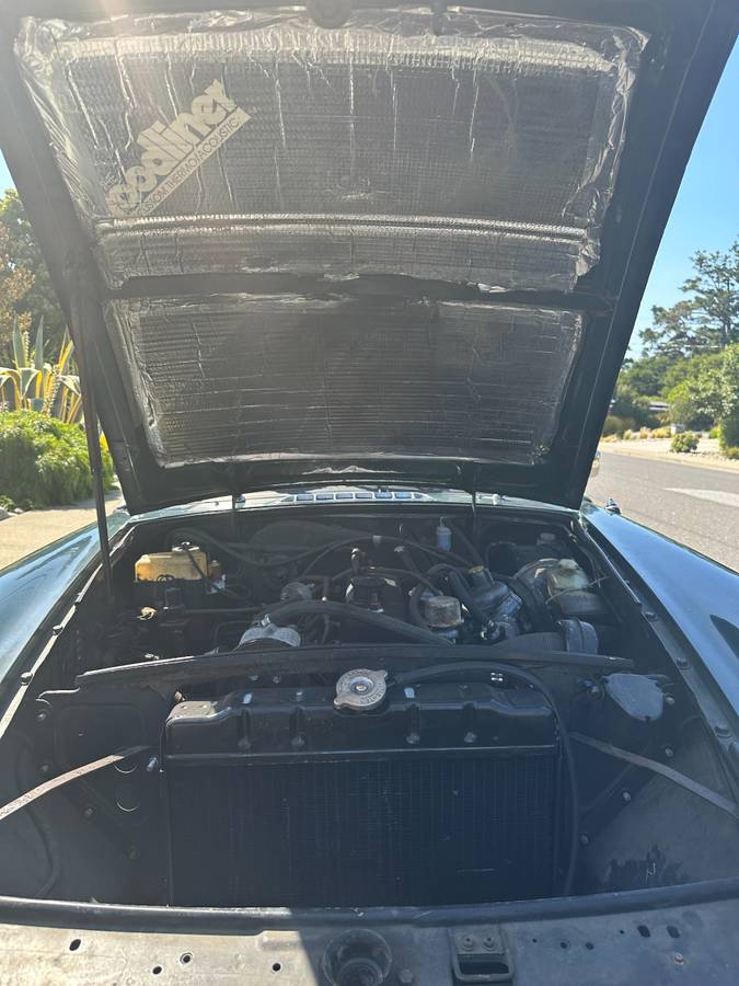 Mgb-convertible-1976-green-6