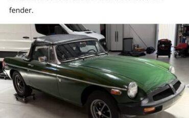 Mgb-convertible-1977-green-16