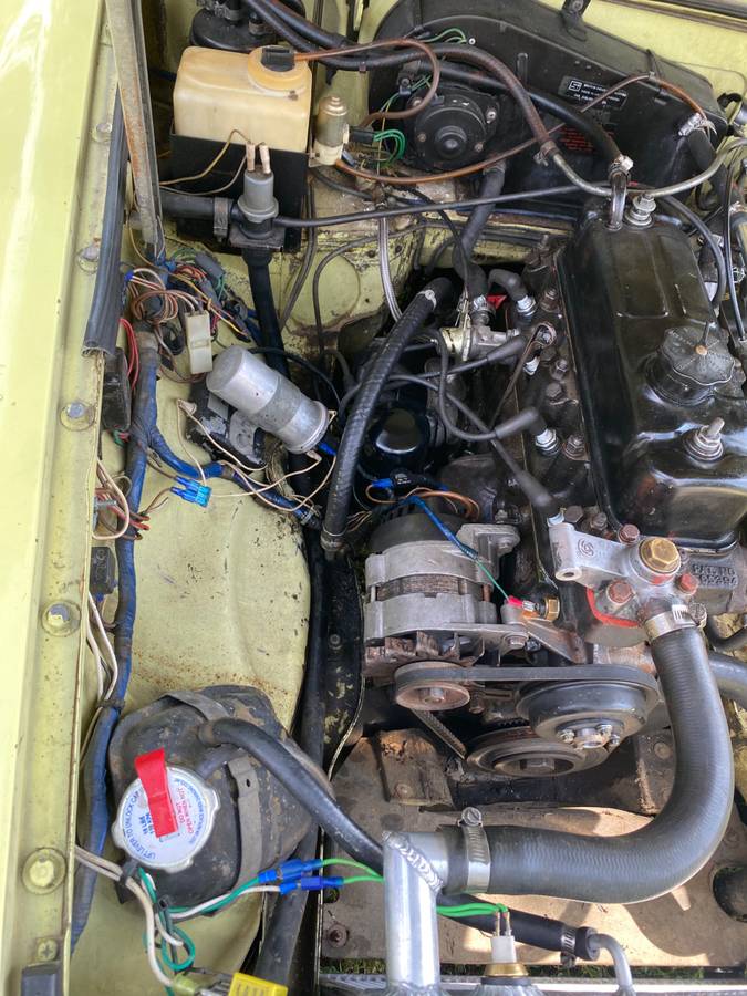 Mgb-convertible-1977-yellow-8