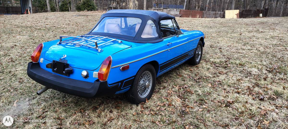 Mgb-convertible-1980-blue-2