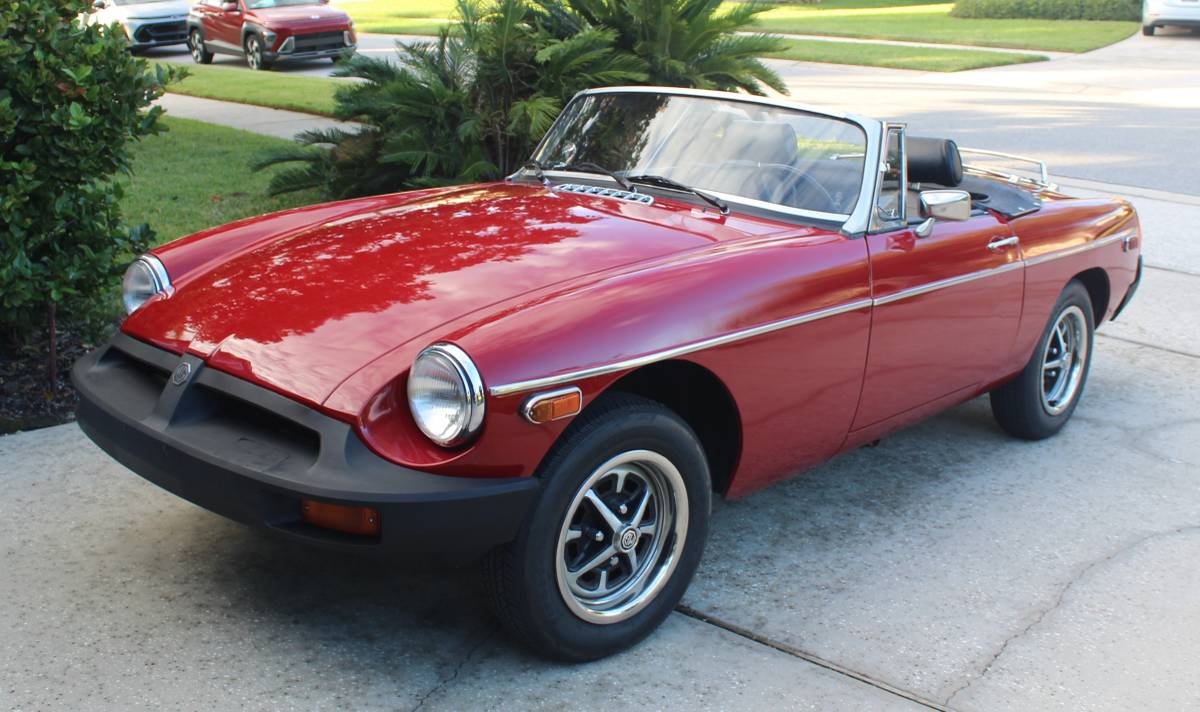 Mgb-convertible-1980-red-11