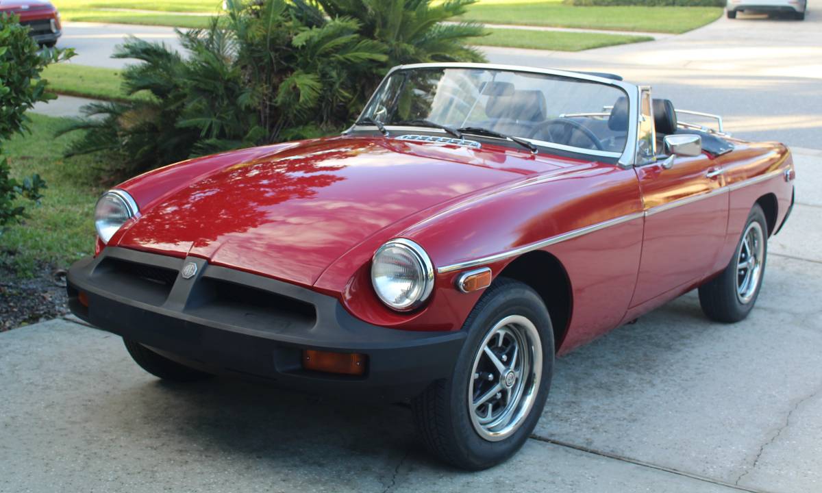 Mgb-convertible-1980-red-19