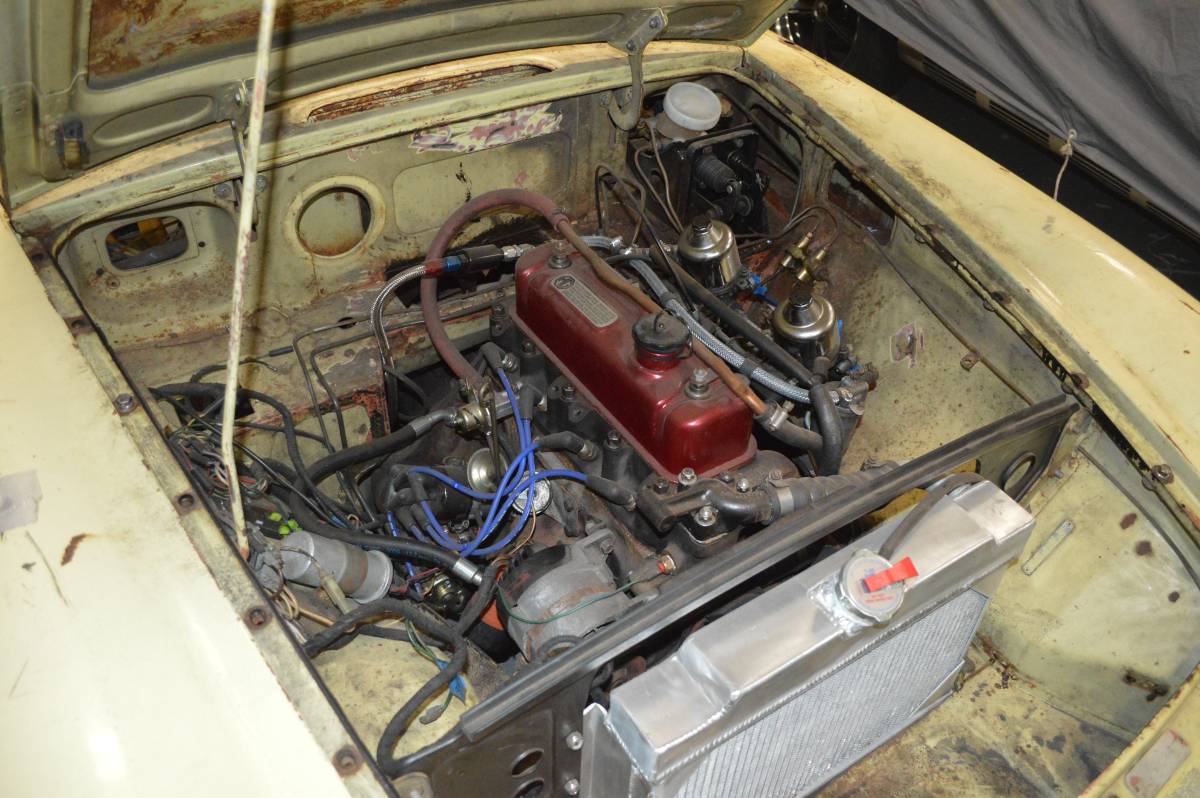 Mgb-gt-1969-yellow-2
