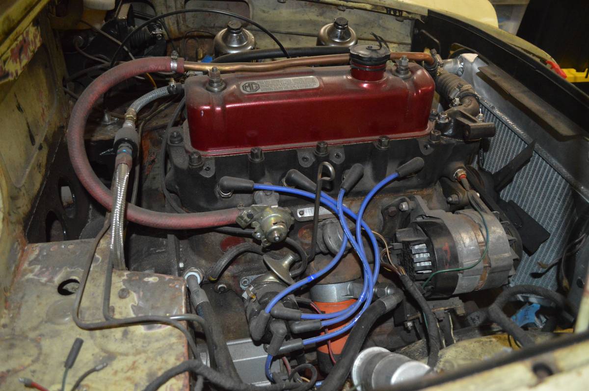 Mgb-gt-1969-yellow-3