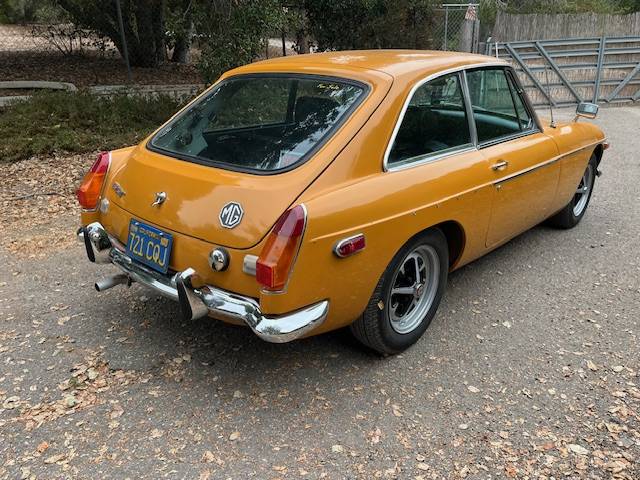 Mgb-gt-1971-orange