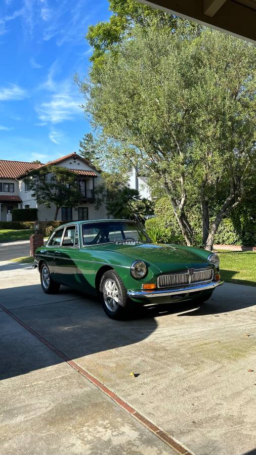 Mgb-gt-1973-green