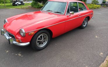 Mgb-gt-1973-red-3
