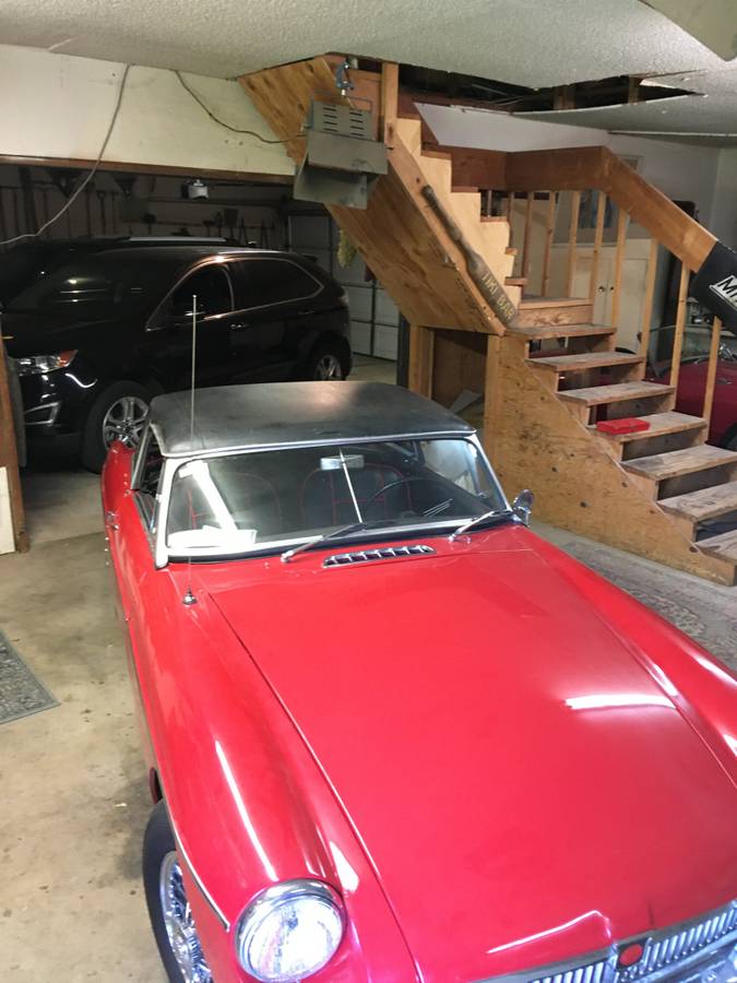 Mgb-roadster-1965-red-10