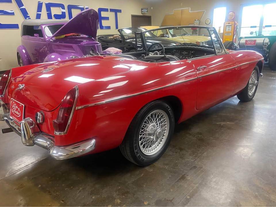Mgb-roadster-1966-red-10