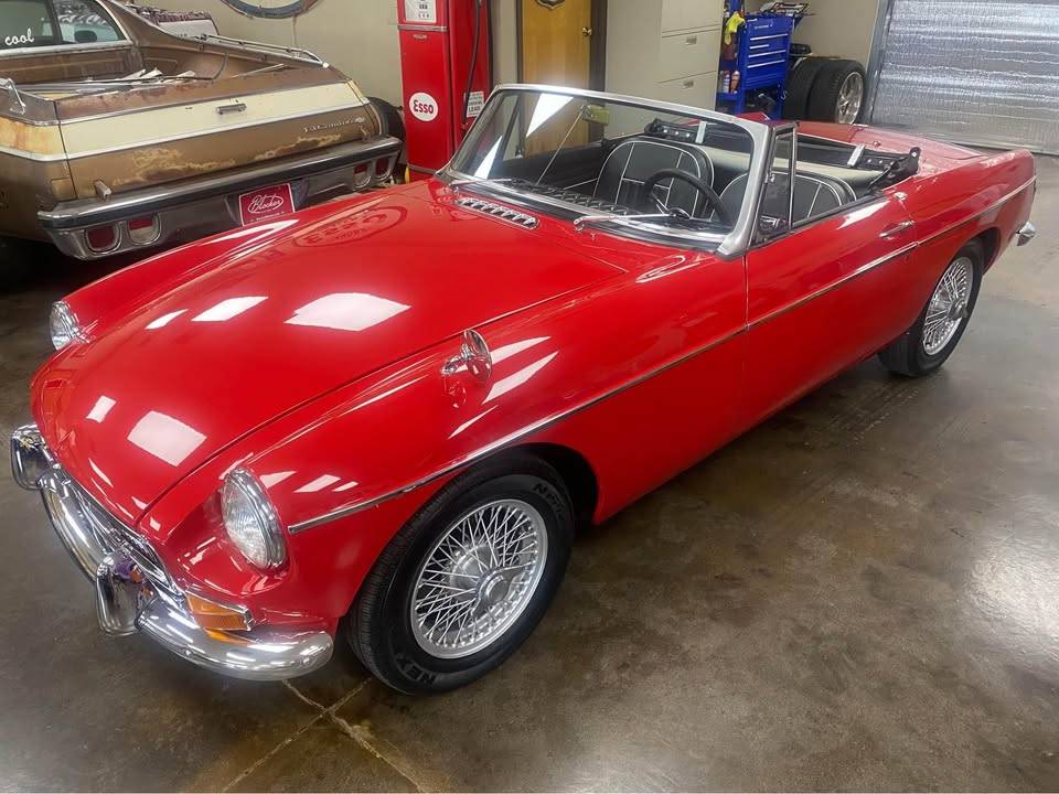 Mgb-roadster-1966-red-7