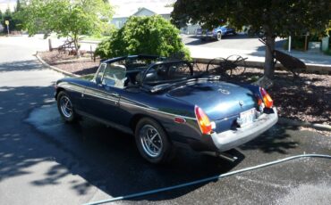 Mgb-roadster-1974-blue-2