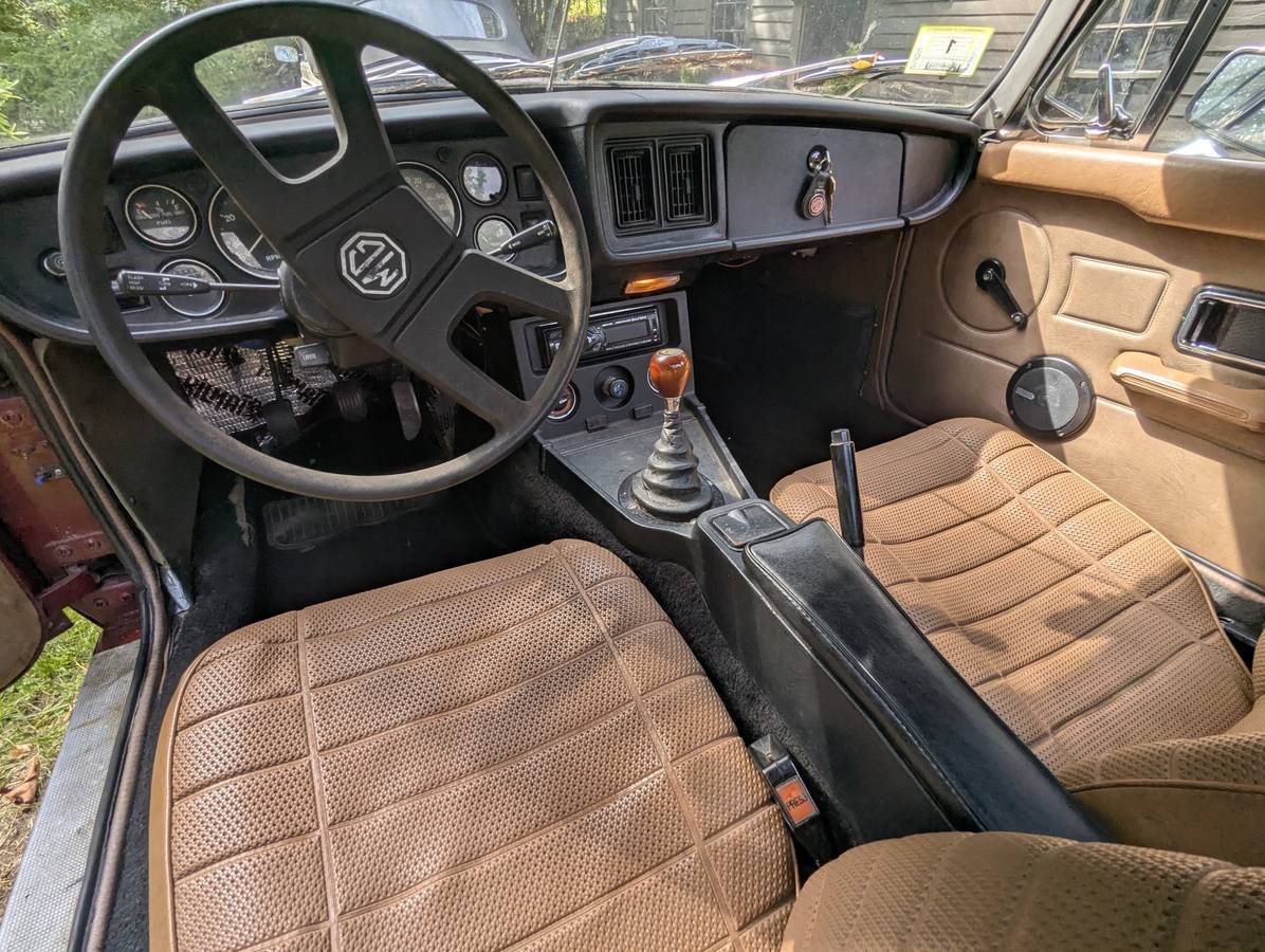 Mgb-roadster-1978-red-1
