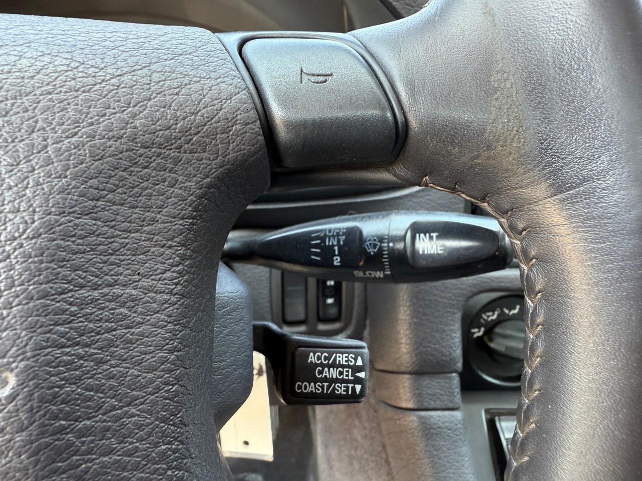 Mitsubishi-3000GT-1994-Coupe-18