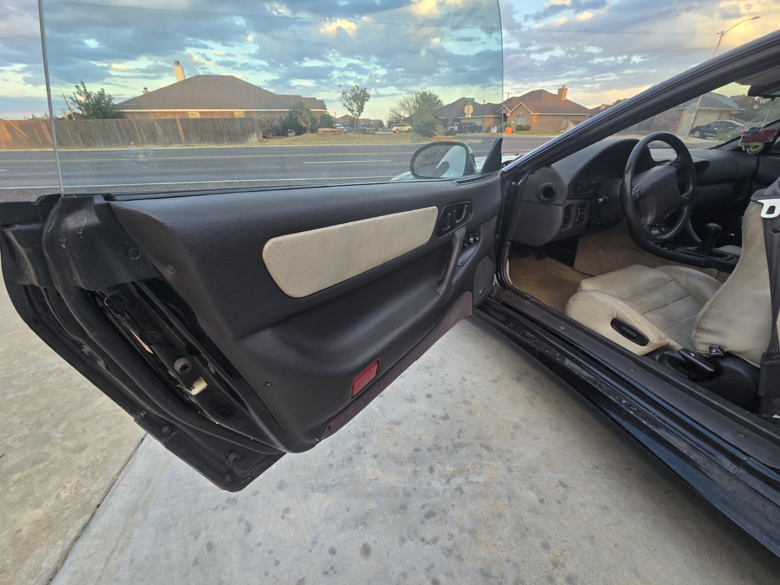 Mitsubishi-3000GT-1995-Convertible-1