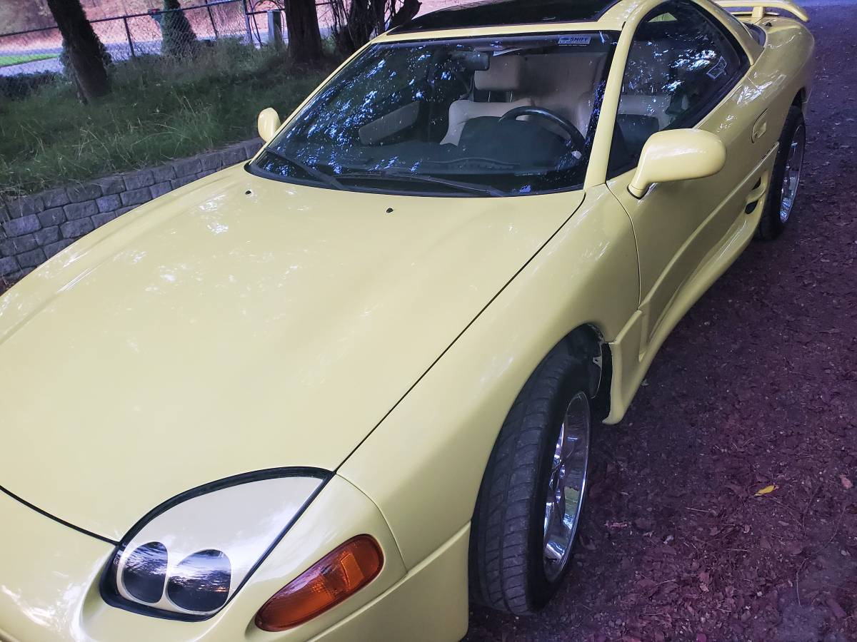 Mitsubishi-3000gt-vr4-1993-yellow-1