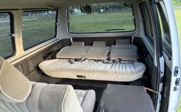Mitsubishi-Delica-4WD.-Diesel-Turbo.-Automatic.-1990-Minivan-23