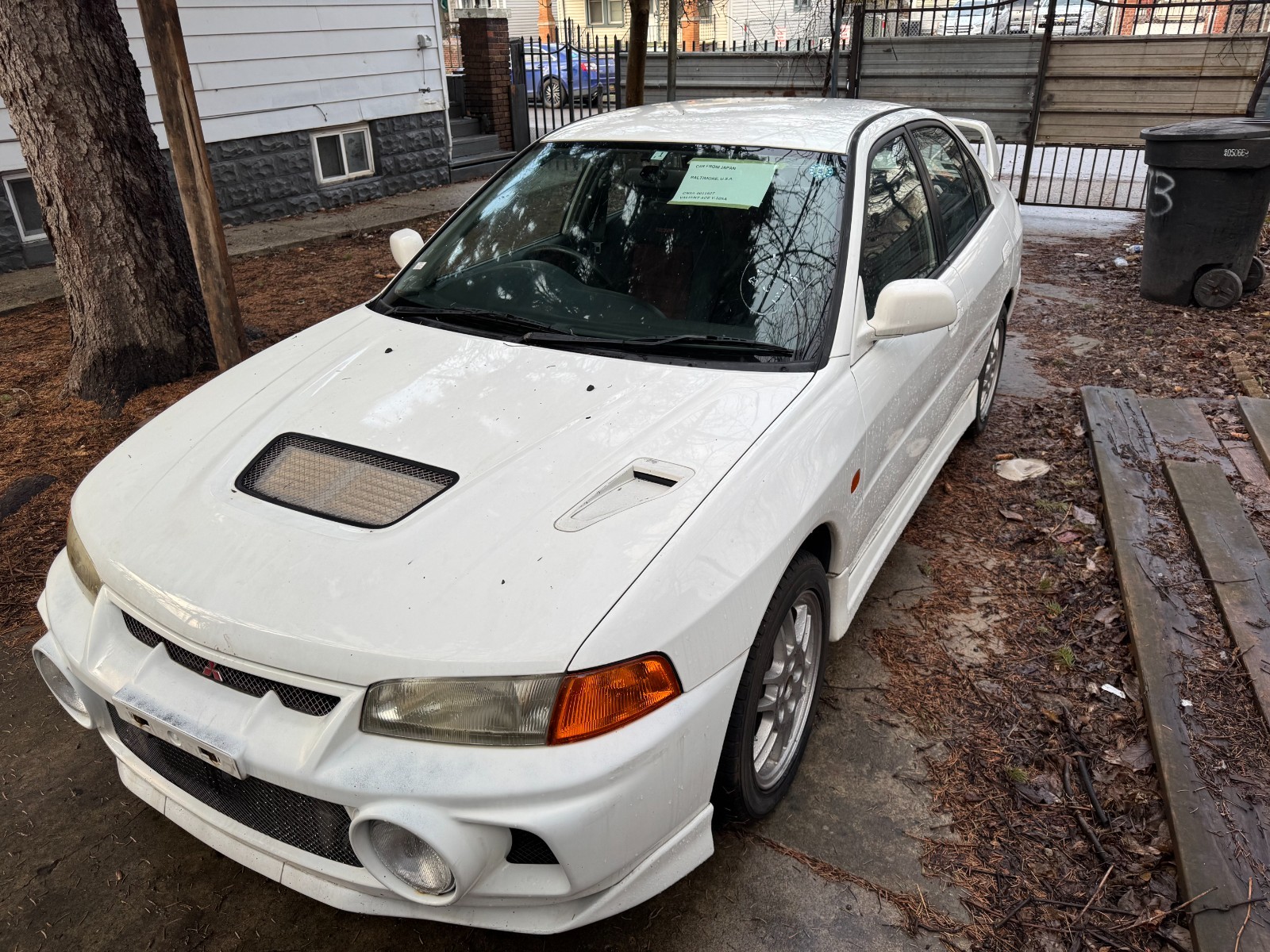 Mitsubishi-Lancer-1996-Sedan-1