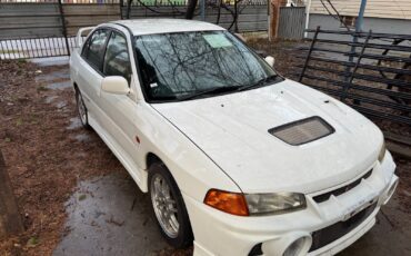 Mitsubishi-Lancer-1996-Sedan-2