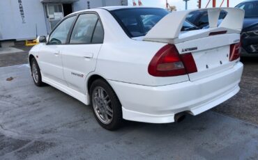 Mitsubishi-Lancer-1996-Sedan-6