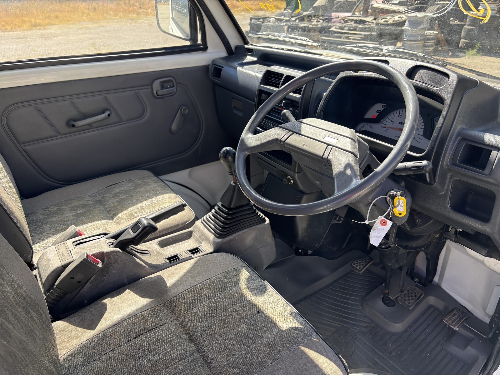 Mitsubishi-Minicab-1991-Truck-12