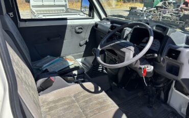 Mitsubishi-Minicab-1996-Truck-12