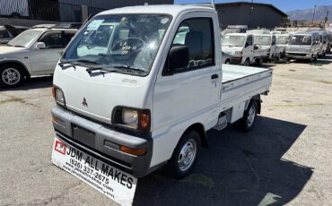 Mitsubishi-Minicab-1996-Truck-2