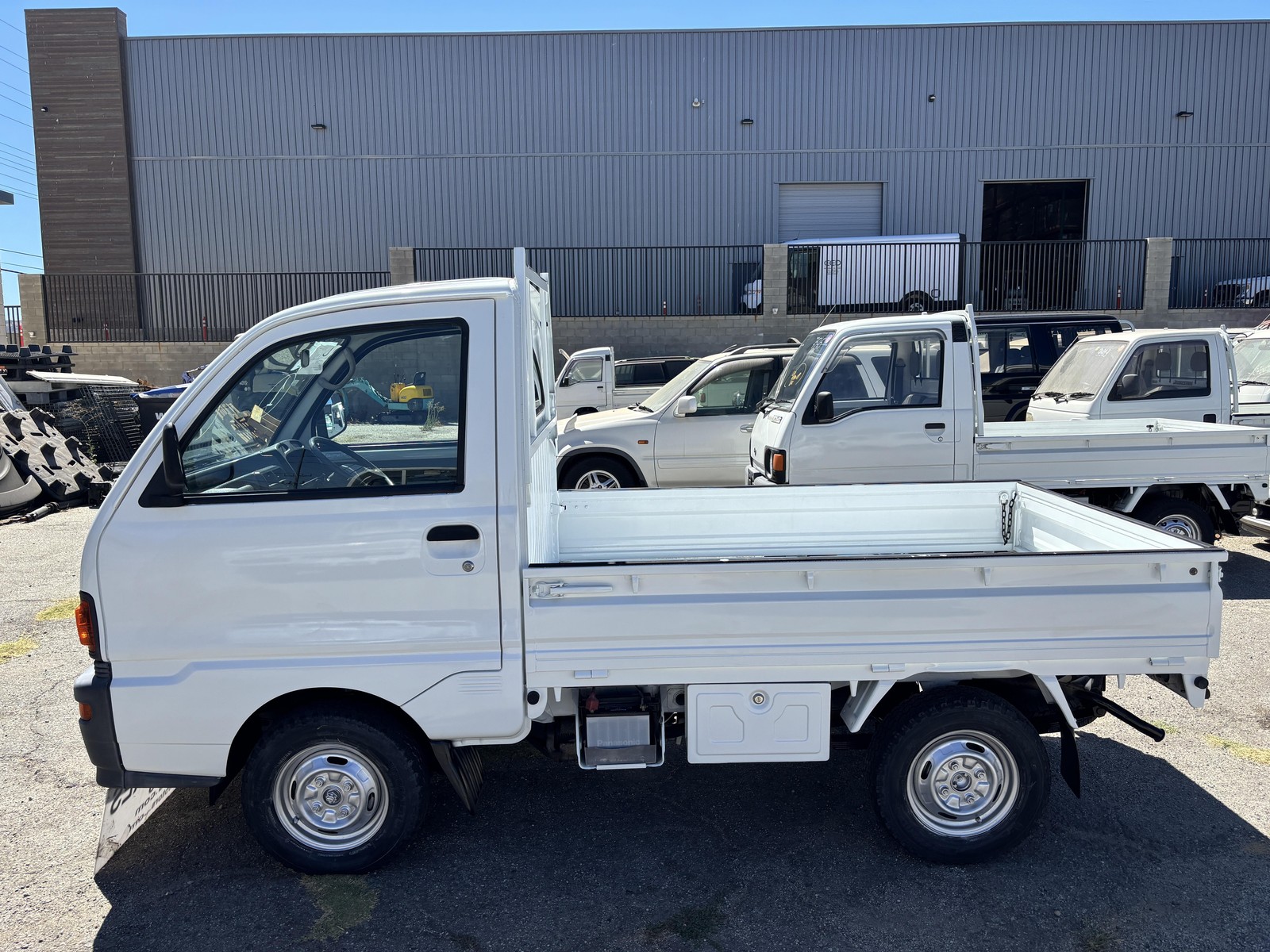 Mitsubishi-Minicab-1996-Truck-3